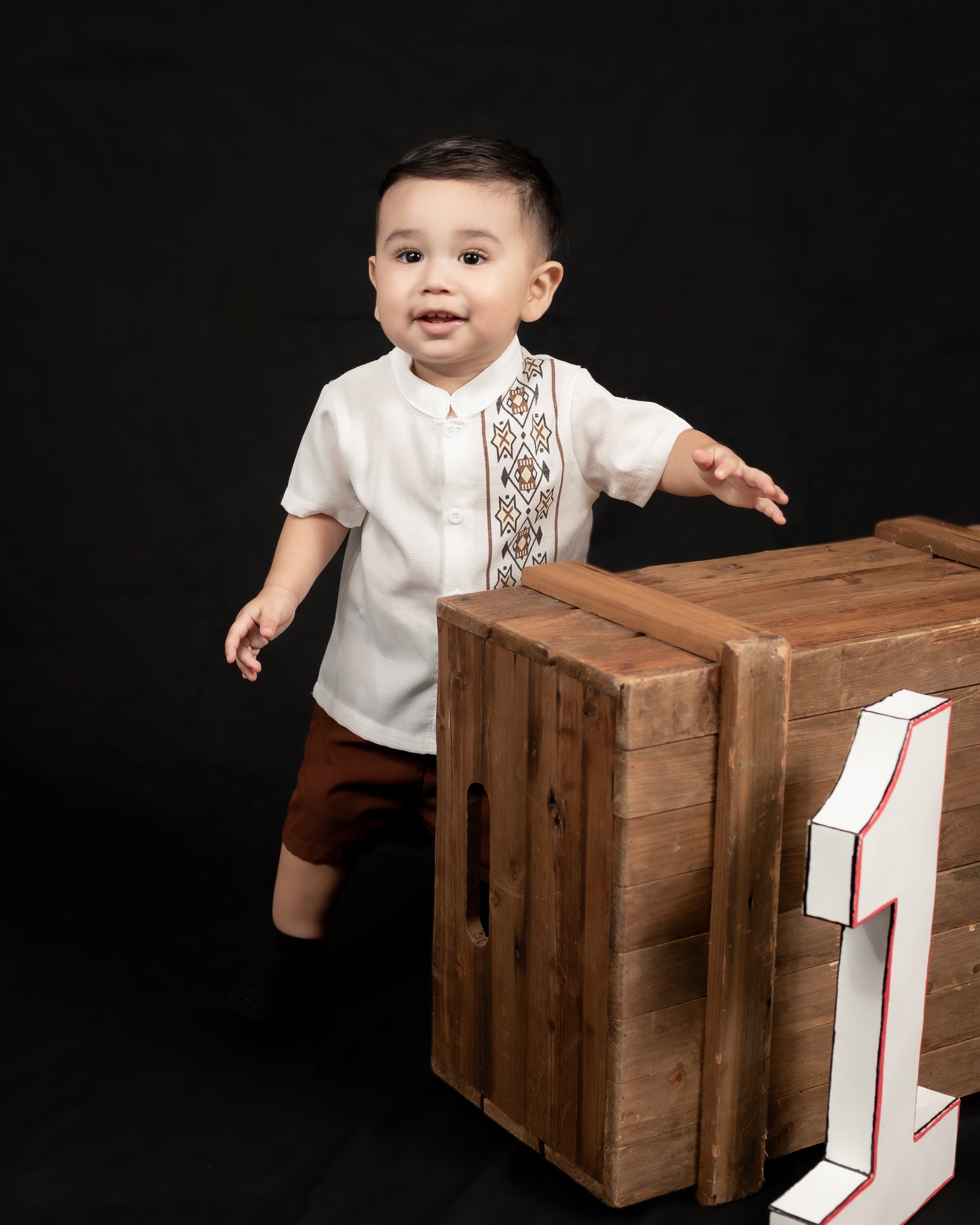 Sammy birthday portrait by Pak Studios in Arizona birthday portrait session
