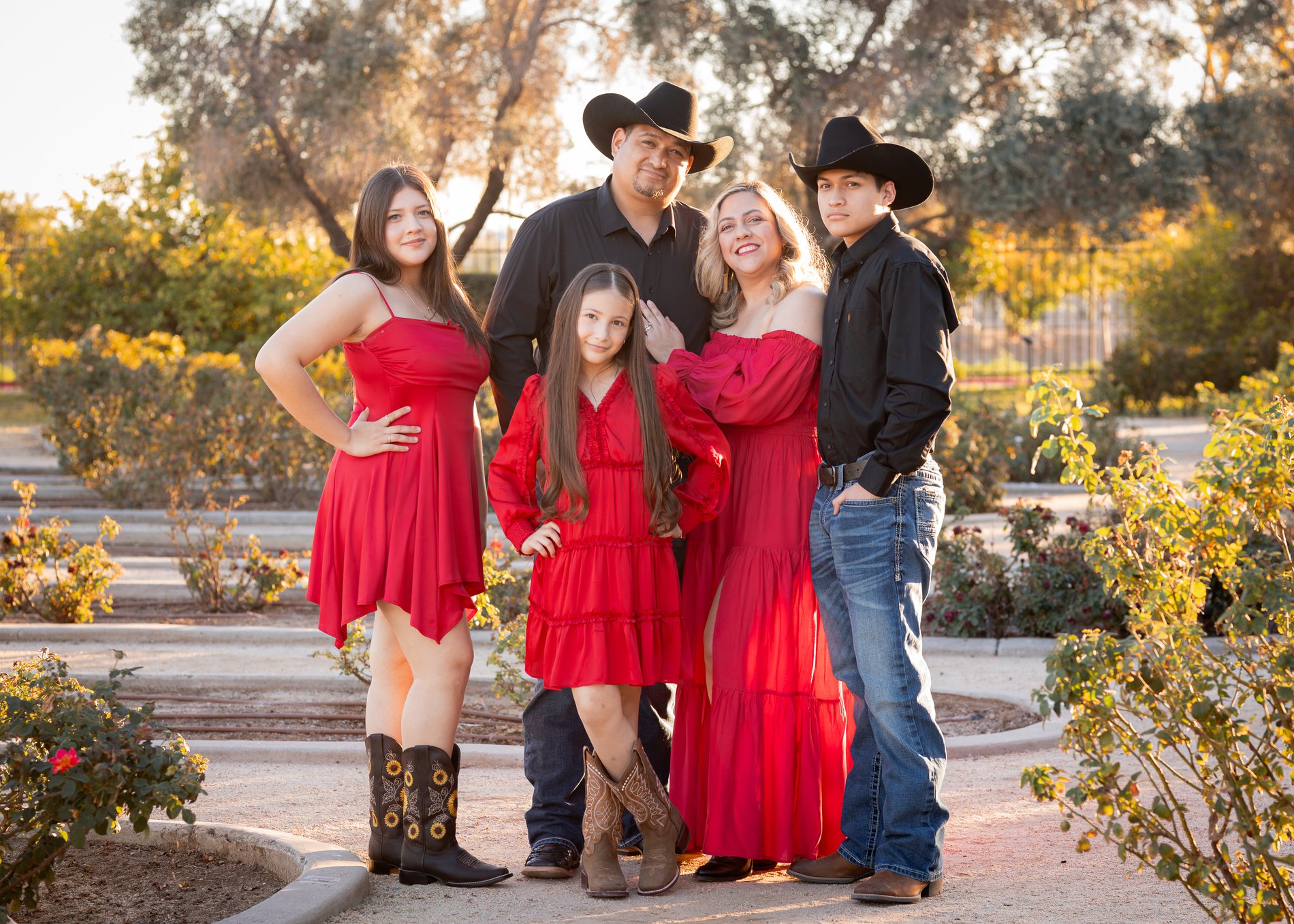 Liliana family portrait by Pak Studios in Arizona family portrait session