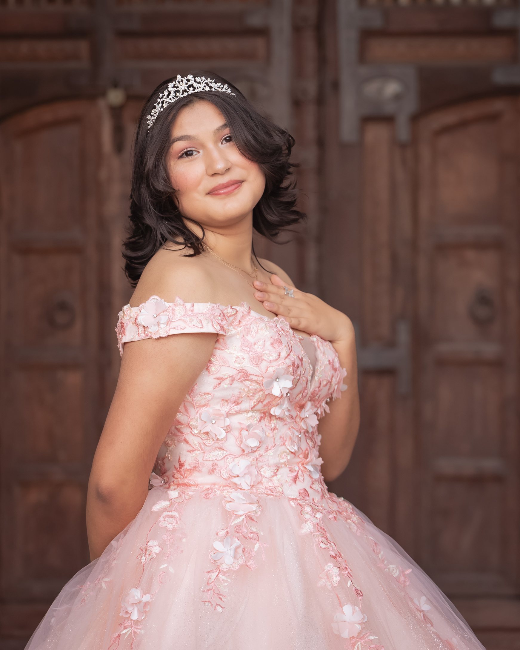 Ashlyn quinceañera portrait by Pak Studios in Arizona quinceañera portrait session