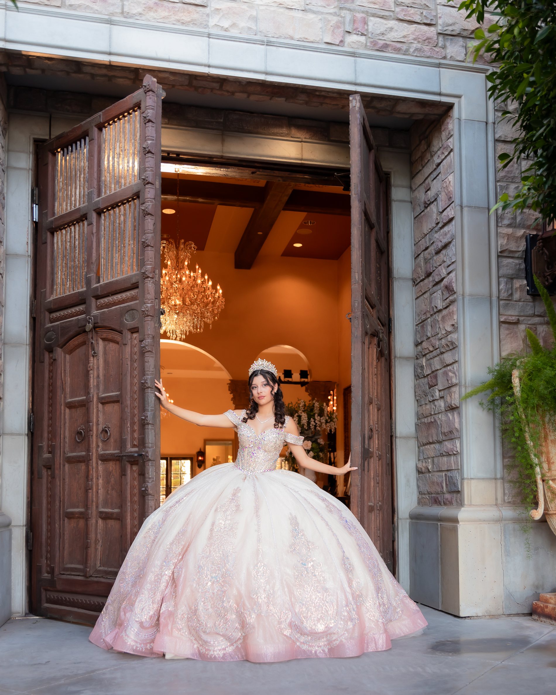 Joscelyn quinceañera portrait by Pak Studios in Arizona quinceañera portrait session
