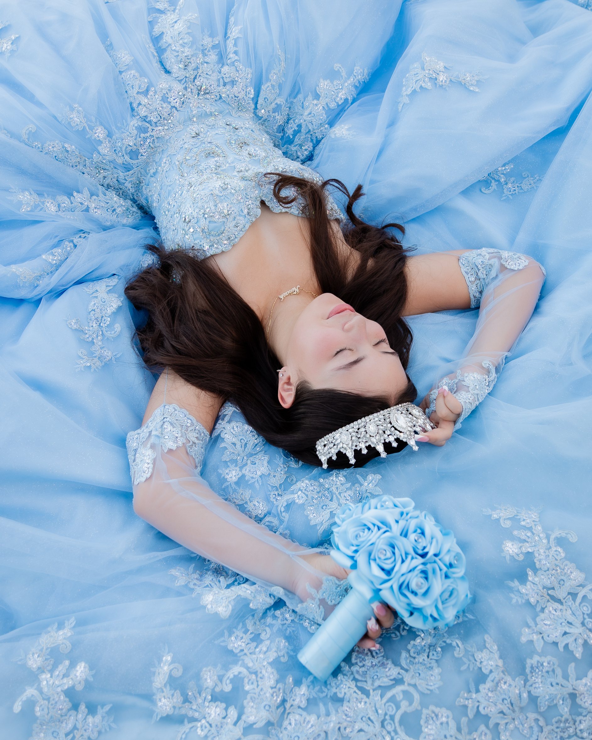 Nevaeh quinceañera portrait by Pak Studios in Arizona quinceañera portrait session